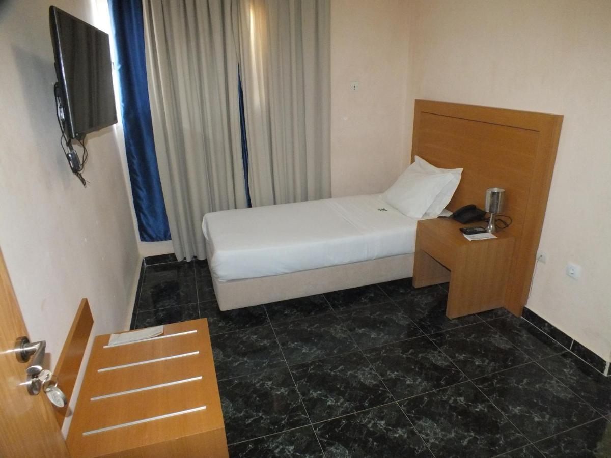 Hotel El Medina นูอาดิบู ภายนอก รูปภาพ