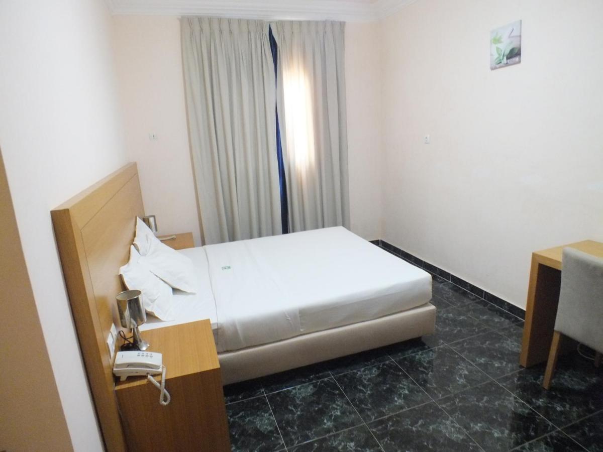 Hotel El Medina นูอาดิบู ภายนอก รูปภาพ